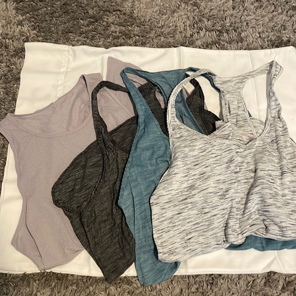 Bundle of 4 Lululemon Tanks